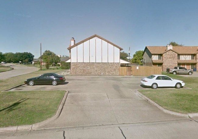 801 Bluebonnet Dr-Unit -Apt C in Keller, TX - Building Photo - Building Photo