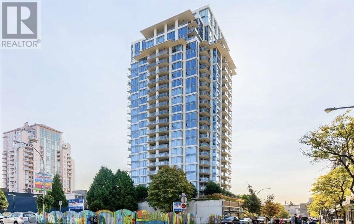 608-608 Belmont St in New Westminster, BC - Building Photo