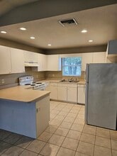 2833 Stoneland Ln in Sarasota, FL - Building Photo - Building Photo