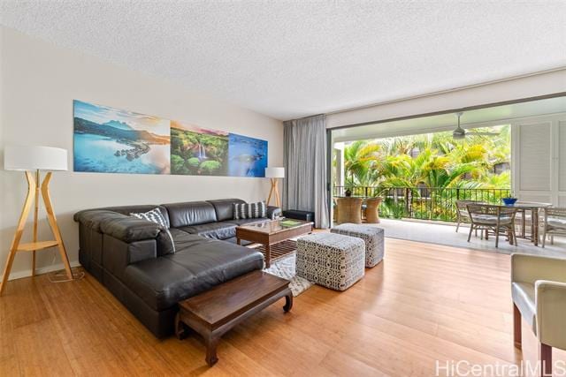 property at 4999 Kahala Ave