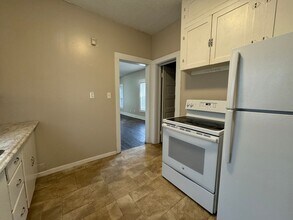 1511 S Hydraulic Ave in Wichita, KS - Building Photo - Building Photo