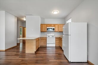 9656 Spur Line Ct in Terre Haute, IN - Building Photo - Building Photo