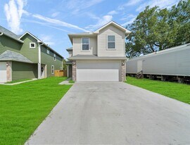 3219 Angelfish Cove in Baytown, TX - Building Photo