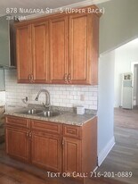 878 Niagara St in Buffalo, NY - Building Photo