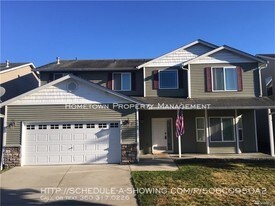 7205 33rd Ave NE in Lacey, WA - Building Photo