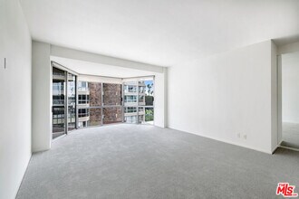 515 Ocean Ave in Santa Monica, CA - Building Photo - Building Photo