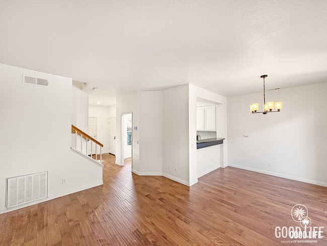 3968 Via Holgura in San Diego, CA - Building Photo - Building Photo