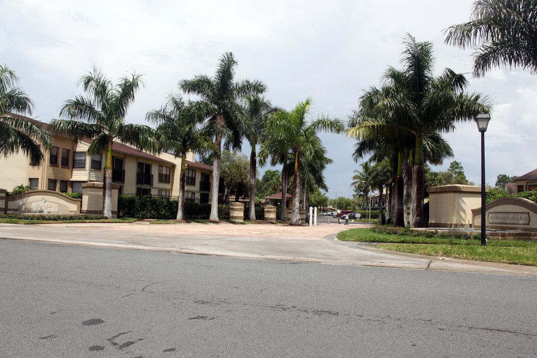 The Club At Feathersound in Clearwater, FL - Building Photo