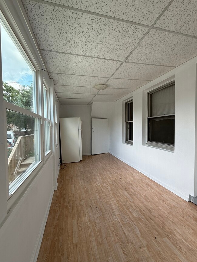 3030 N Oleander Ave in Chicago, IL - Building Photo - Building Photo