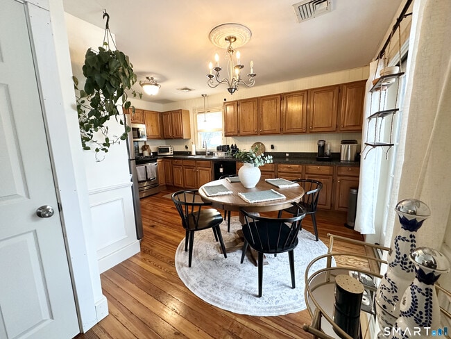 345 Main St in Wallingford, CT - Building Photo - Building Photo