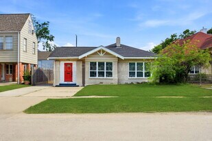 1746 Colquitt St in Houston, TX - Building Photo
