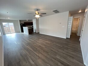 1724 Aspen St in Springdale, AR - Foto de edificio - Building Photo