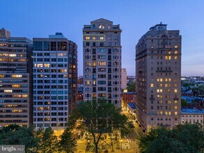 1830 Rittenhouse Square in Philadelphia, PA - Building Photo - Building Photo