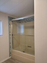 930 NW Donahoo St in McMinnville, OR - Building Photo - Building Photo