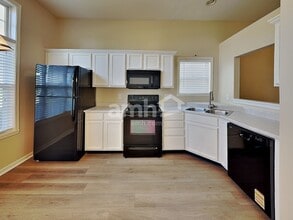 2256 Midlothian Ln in Indianapolis, IN - Building Photo - Building Photo