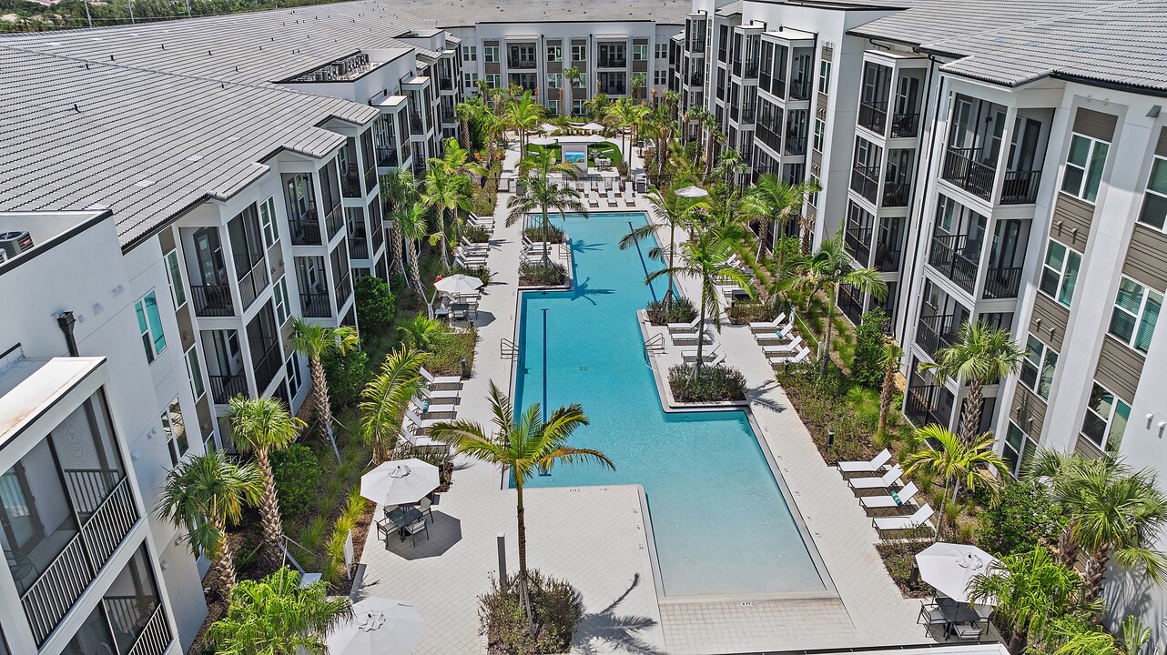 Mira at Palmer Ranch in Sarasota, FL - Building Photo