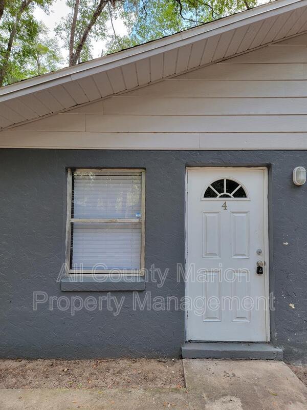 2765 NE 48th Ct in Ocala, FL - Foto de edificio - Building Photo