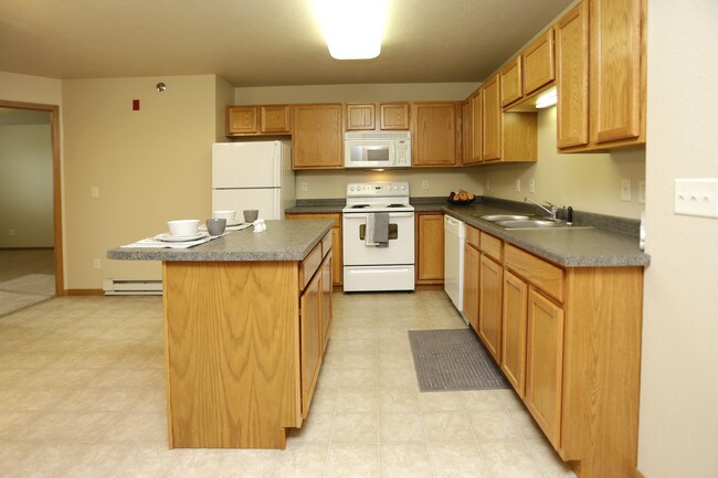 Belcastle Apartments in Bismarck, ND - Building Photo - Interior Photo