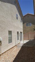 11940 S Wild Chamomile St in Las Vegas, NV - Building Photo - Building Photo