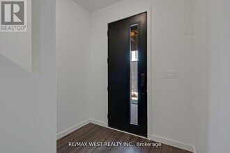 339 Veterans Dr in Barrie, ON - Building Photo - Building Photo