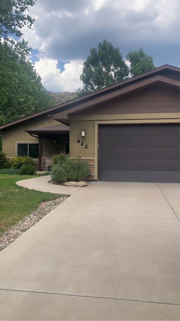 property at 422 Horse Thief Ln
