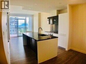 6383 McKay Ave in Burnaby, BC - Building Photo - Building Photo