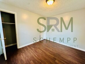 1613 Clara Ave in Louisville, KY - Foto de edificio - Building Photo