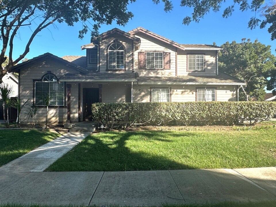 4650 Christenson St in Brentwood, CA - Building Photo