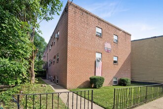 Walker Street Apartments in Philadelphia, PA - Building Photo - Building Photo