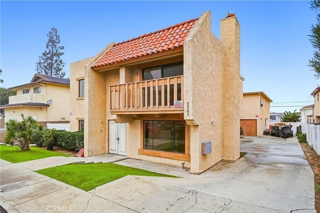 7751 Newman Ave in Huntington Beach, CA - Building Photo - Building Photo