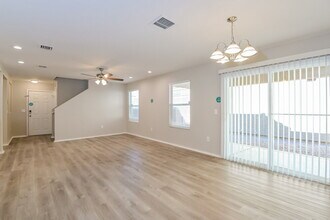2755 N Saramano Ln in Tucson, AZ - Building Photo - Building Photo