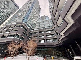 110 Broadway Ave in Toronto, ON - Building Photo