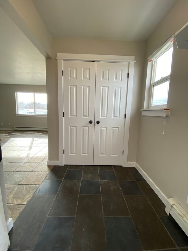 94 N Grogan St in Belgrade, MT - Building Photo - Building Photo