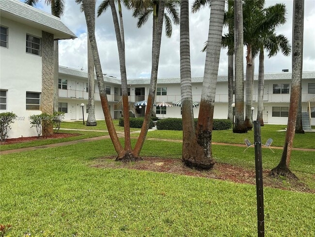 property at 6211 SW 37th St