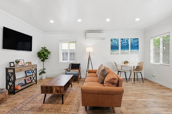 property at 2154 Oliver Ave