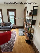 150 SE Orlin Ave in Minneapolis, MN - Building Photo - Building Photo