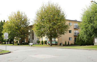 Sherwood Apartments in Burnaby, BC - Building Photo - Building Photo