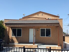 515 W 104th St in Los Angeles, CA - Building Photo