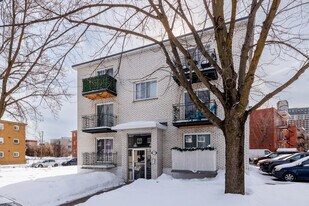 590 Lartigue Rue in Laval, QC - Building Photo