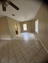 8310 Wild Rose St in Houston, TX - Building Photo