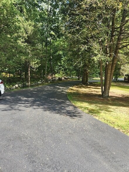 168 Woodland St in Sherborn, MA - Building Photo - Building Photo