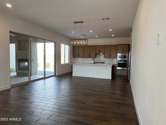 11551 N Luckenbach St in Surprise, AZ - Building Photo - Building Photo