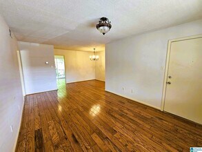 3413 Sandner Ct in Homewood, AL - Building Photo - Building Photo