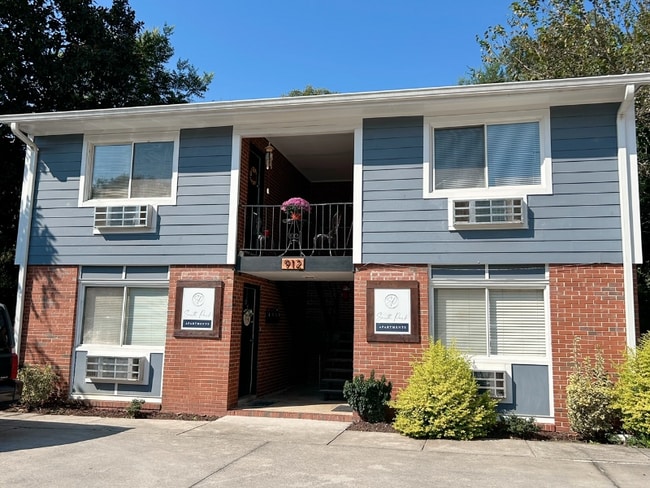 property at 912 S Bloodworth St