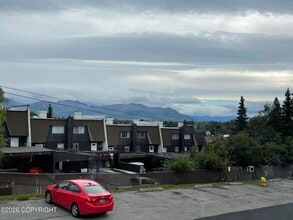 3560 W Dimond Blvd in Anchorage, AK - Building Photo - Building Photo