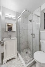 224 Sullivan St in New York, NY - Building Photo - Building Photo