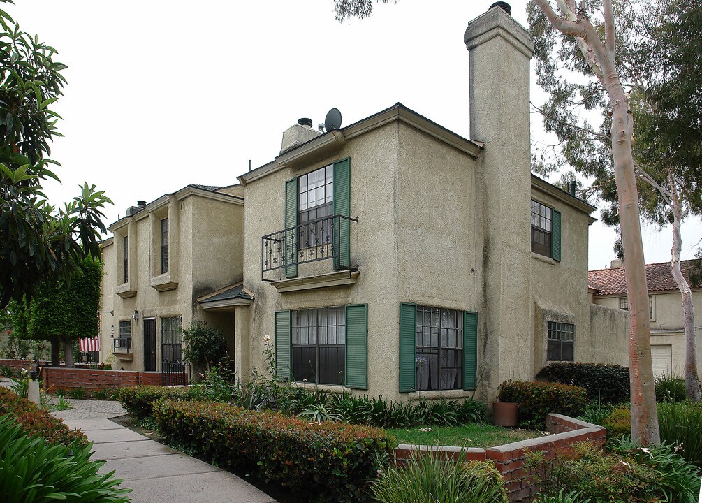 2514 Monte Carlo Dr in Santa Ana, CA - Foto de edificio