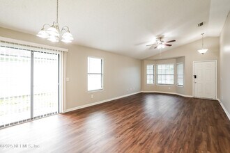 2626 Malibu Cir in Orange Park, FL - Building Photo - Building Photo