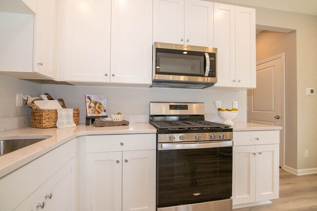Jackson Run Townhomes in Whitestown, IN - Foto de edificio - Building Photo