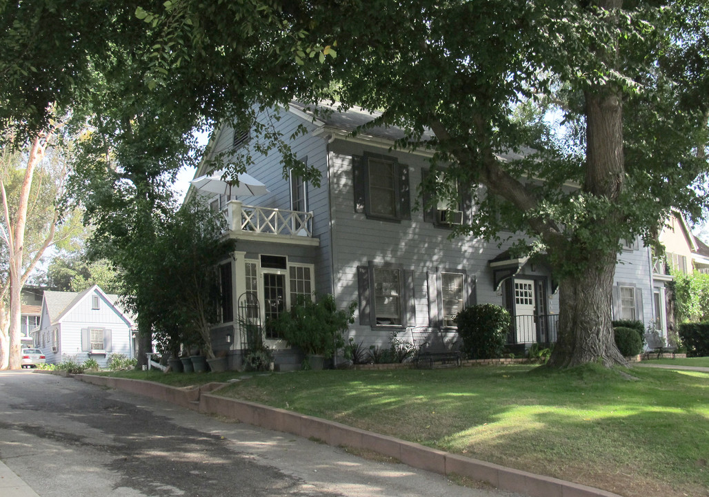 1116 Pine St in South Pasadena, CA - Foto de edificio